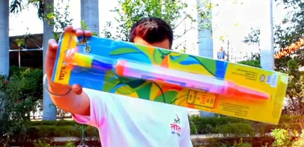 Tota Brand - Magic Colour Pichkari