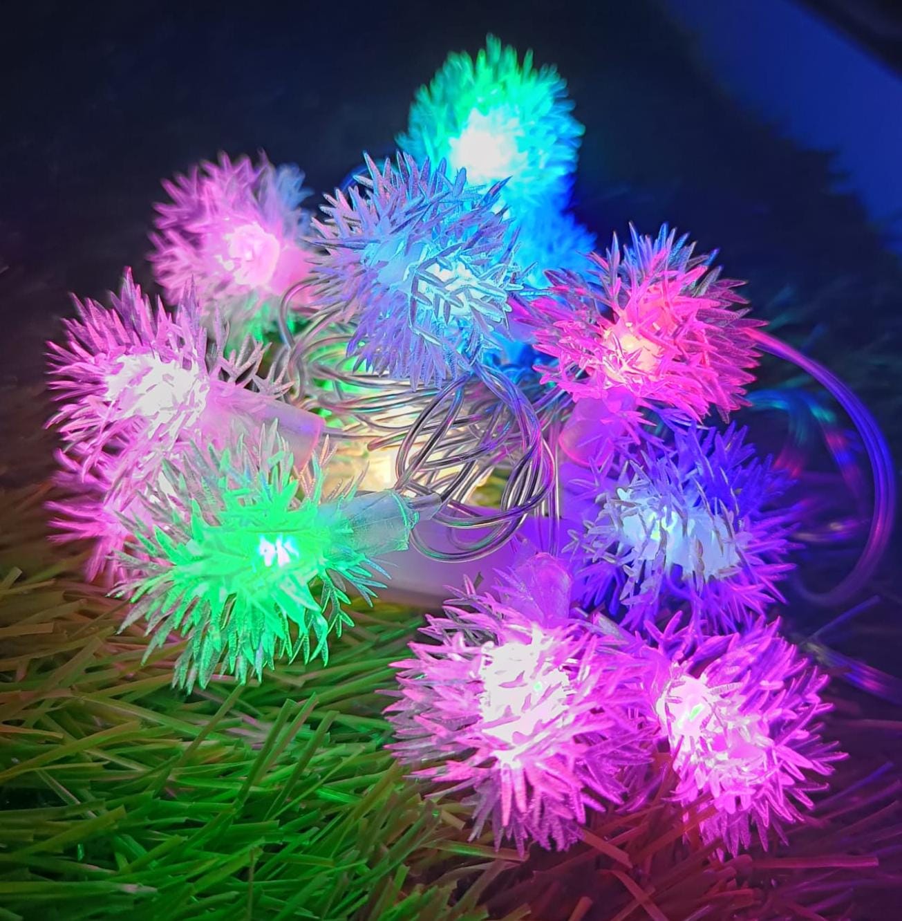 Multicolour Snowfall String Light (14 Bulb)