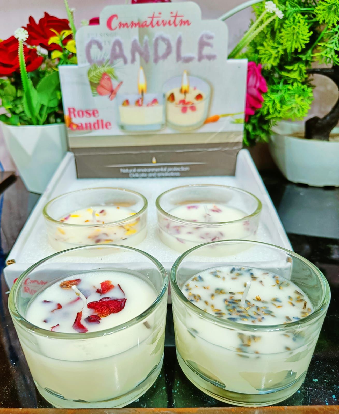 Premium Glass Aroma Candle With Flower Patels (4 piece Box)